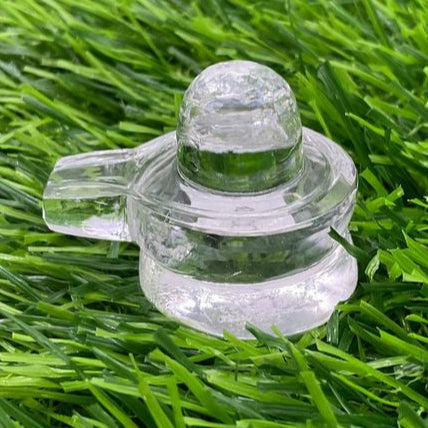Beautiful Crystal Shivling for Puja & Meditation (Sphatik Shivaling) – Spiritual Awakening" {Weight-19.50 Gram}