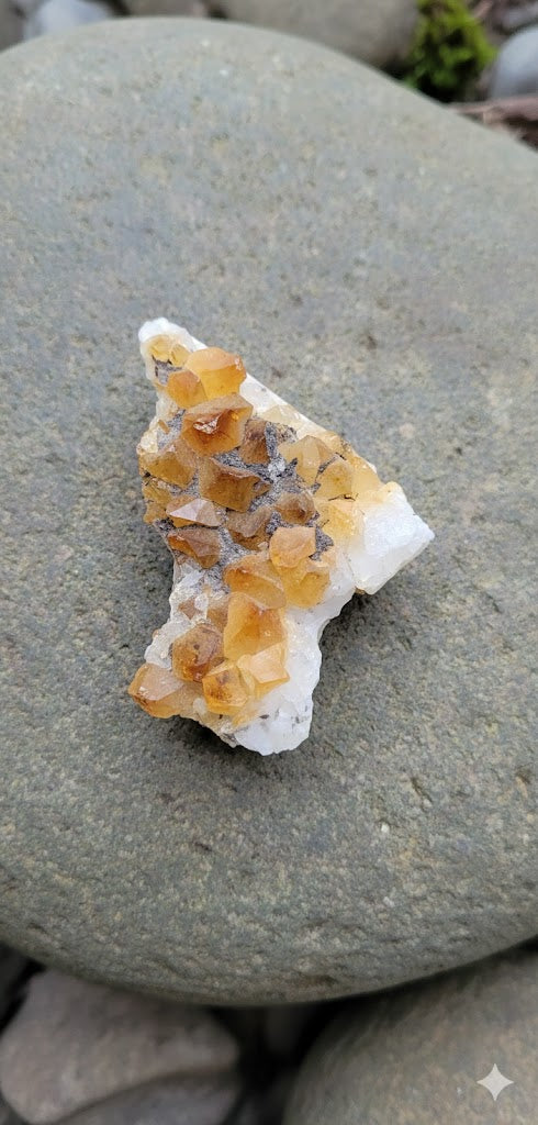Natural Citrine Cluster – 130 Grams | Genuine Citrine Gemstone